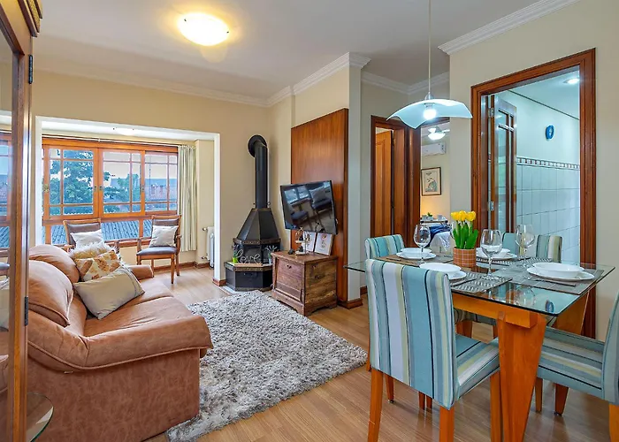 Charmoso Apartamento No Centro De Gramado
